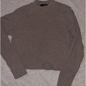 ✰ Long Sleeved Crop Top ✰